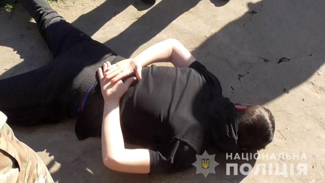 Связали руки и надели мешок: в Винницкой области три человека похитили мужчину 1