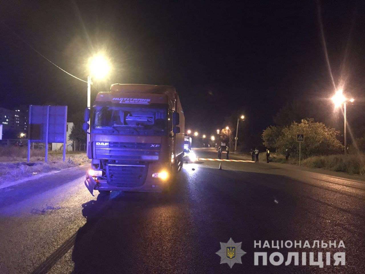 У Харкові вантажівка збила двох підлітків: постраждалі в лікарні 1