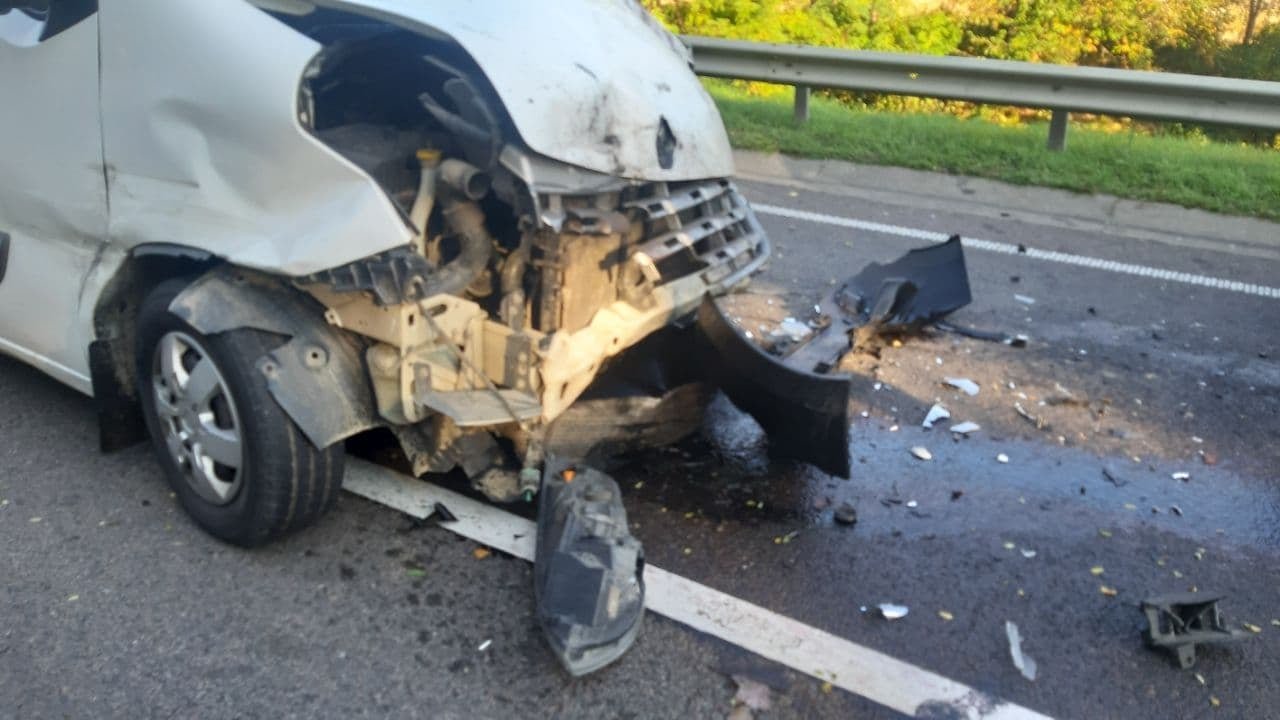 На трассе Киев — Чоп столкнулись пять автомобилей: есть погибший 3