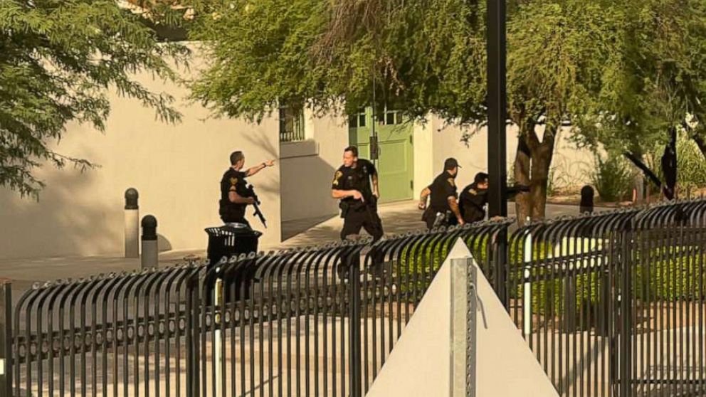 В США мужчина устроил стрельбу в поезде с пассажирами: есть погибший и раненые 4