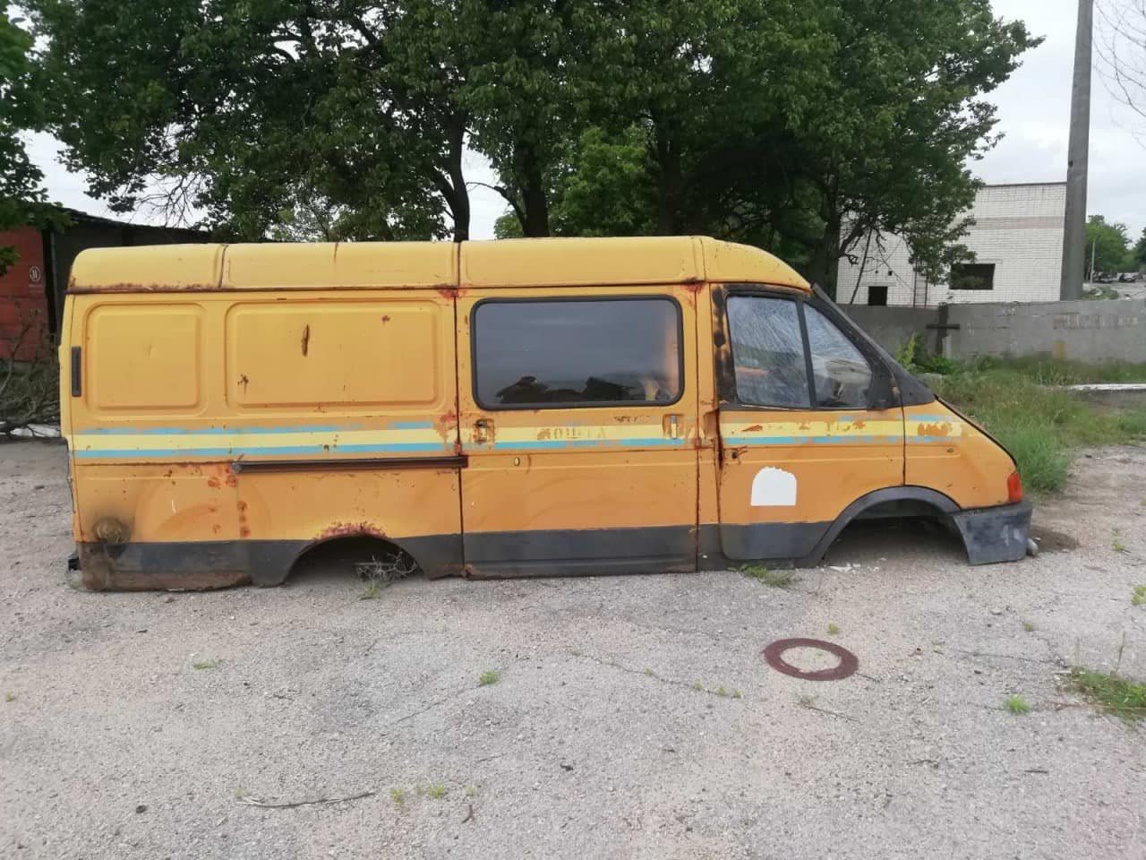 «Укрпочта» выставила на аукцион старинные автомобили: более 1 600 машин 2