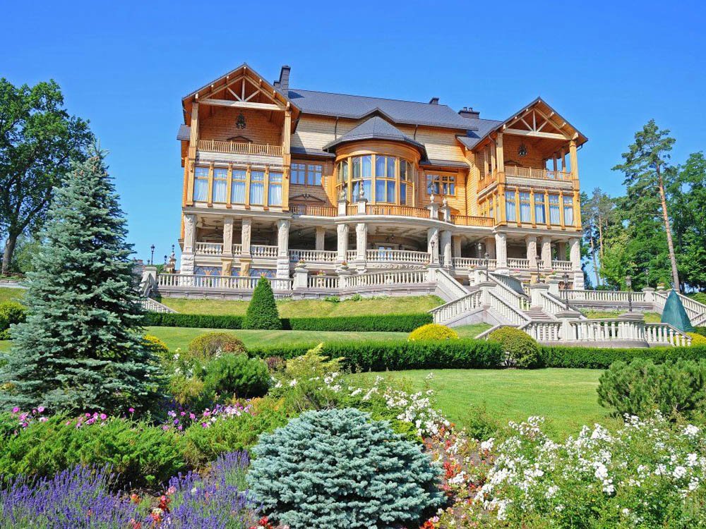 Экс-президента Украины Януковича заочно арестовали 1