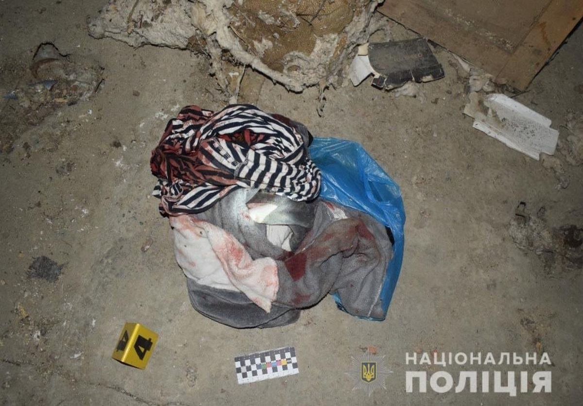 В Винницкой области 16-летняя девочка зарезала свою маму и сбросила тело в колодец 3