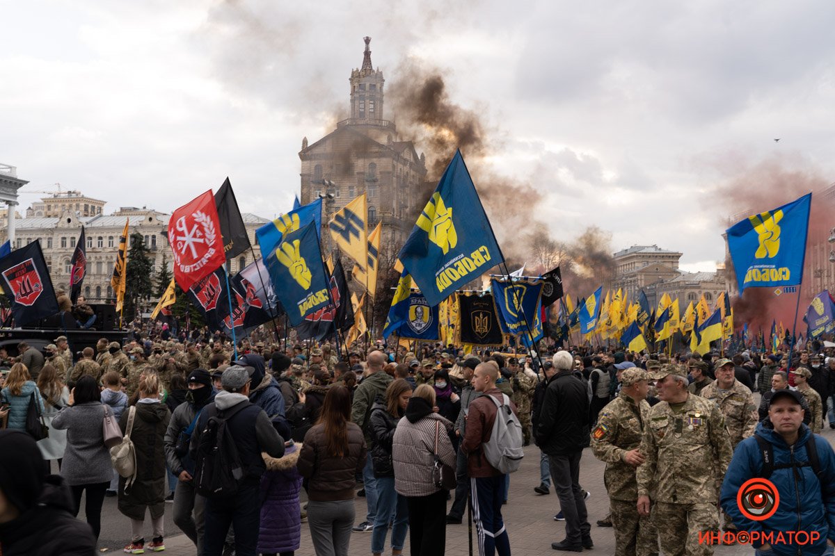 В Киеве прошел многотысячный Марш ко Дню защитников и защитниц Украины: как это было 85