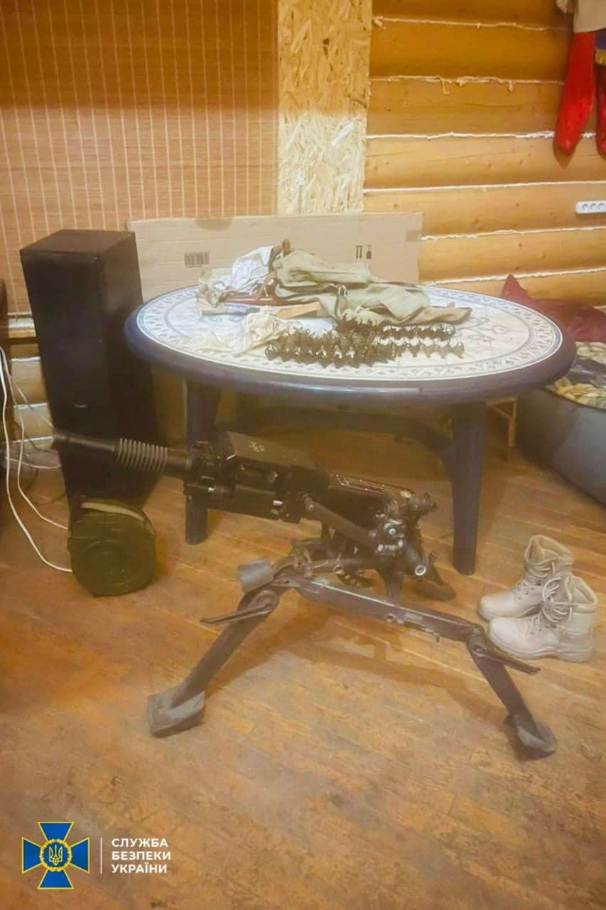 СБУ затримала банду, що нападала на банки та інкасаторів: їх розшукували 5 років 3