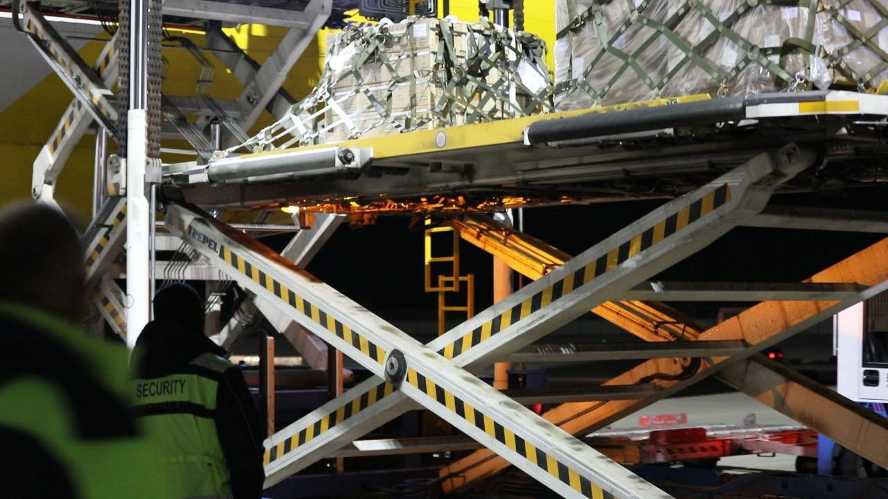 Україна отримала другу партію допомоги від США 8
