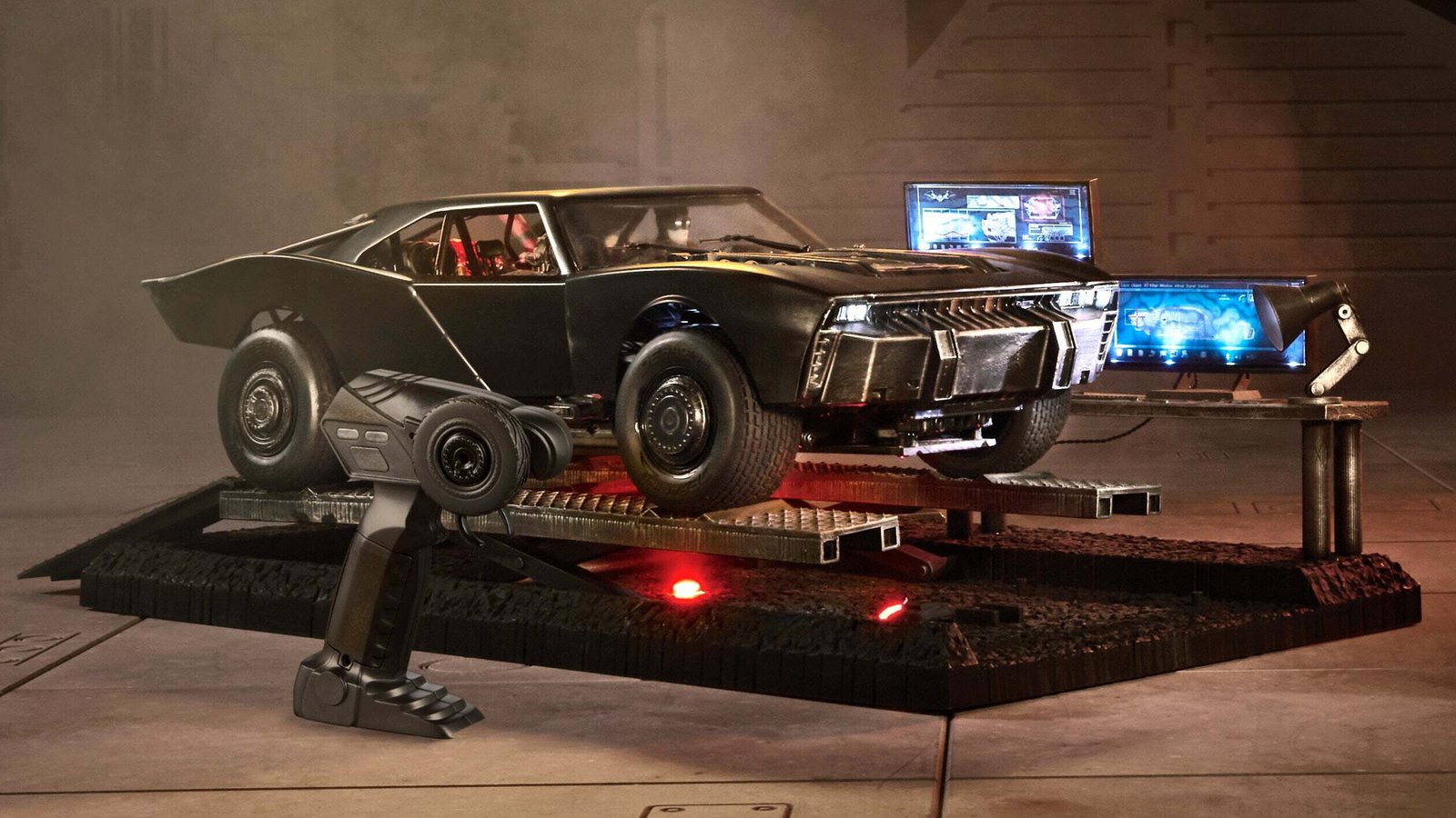 Hot Wheels выпустит радиоуправляемую модель бэтмобиля из «Бэтмена» с Робертом Паттинсоном 3