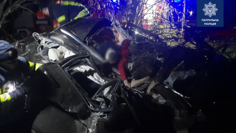 Два парня выжили - они находятся в больнице Два парня выжили - они находятся в больнице
