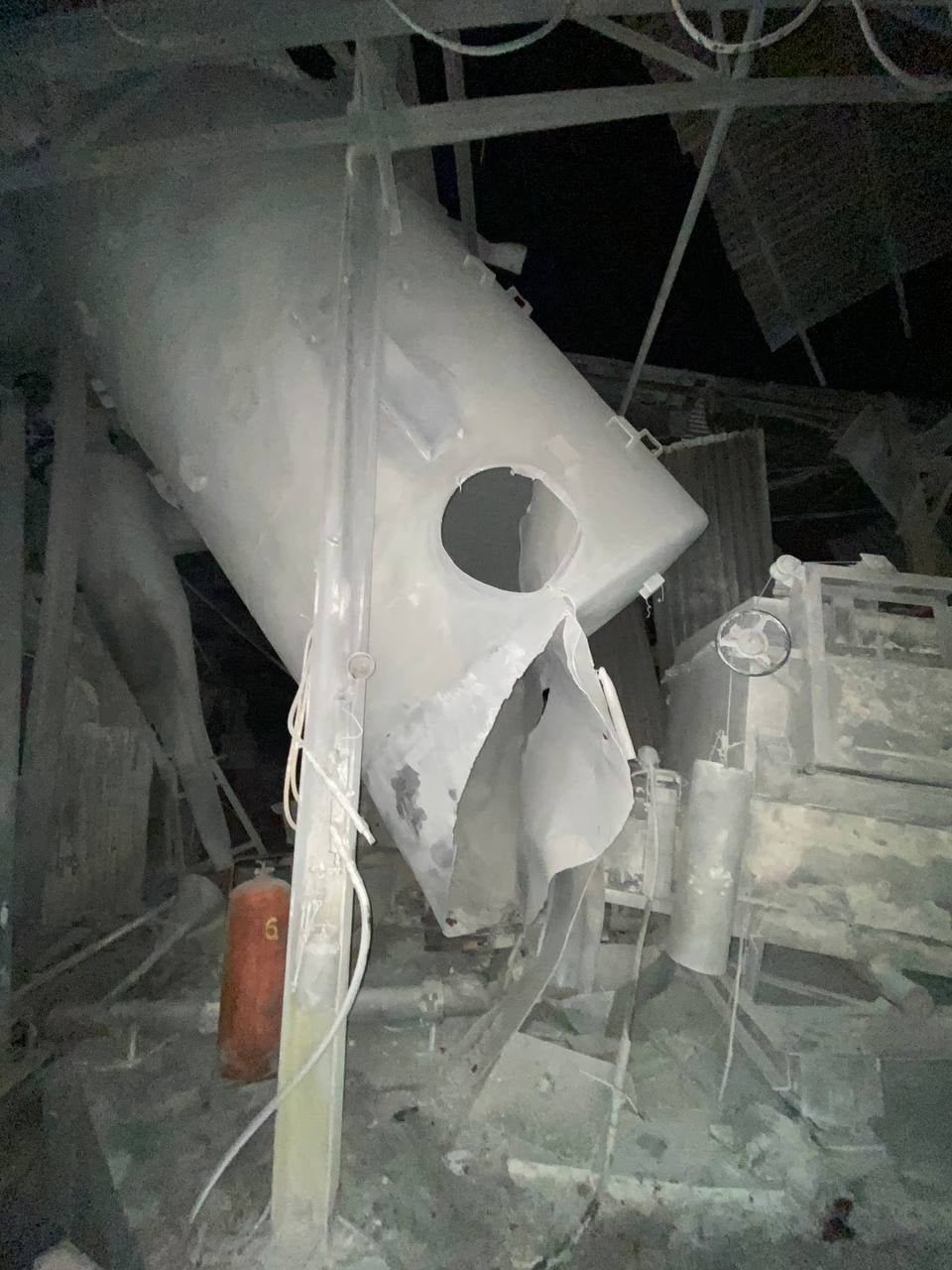 Взрыв на заводе по переработке алюминия под Киевом: 200 кг вещества выбросило в воздух 3