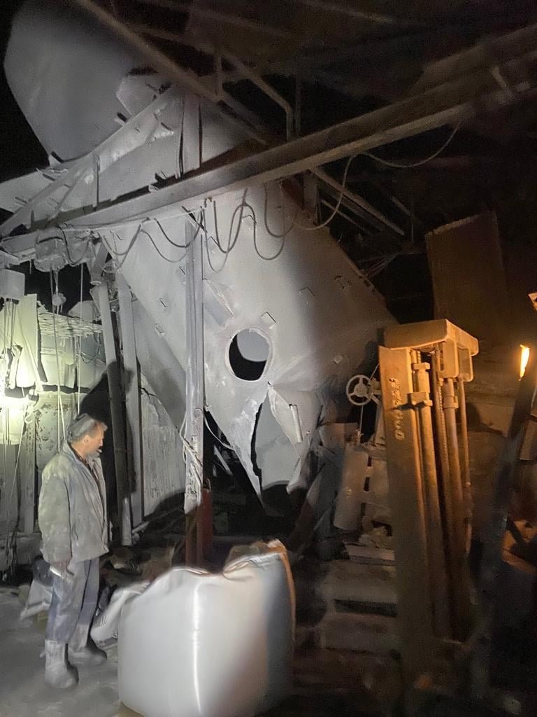 Взрыв на заводе по переработке алюминия под Киевом: 200 кг вещества выбросило в воздух 6