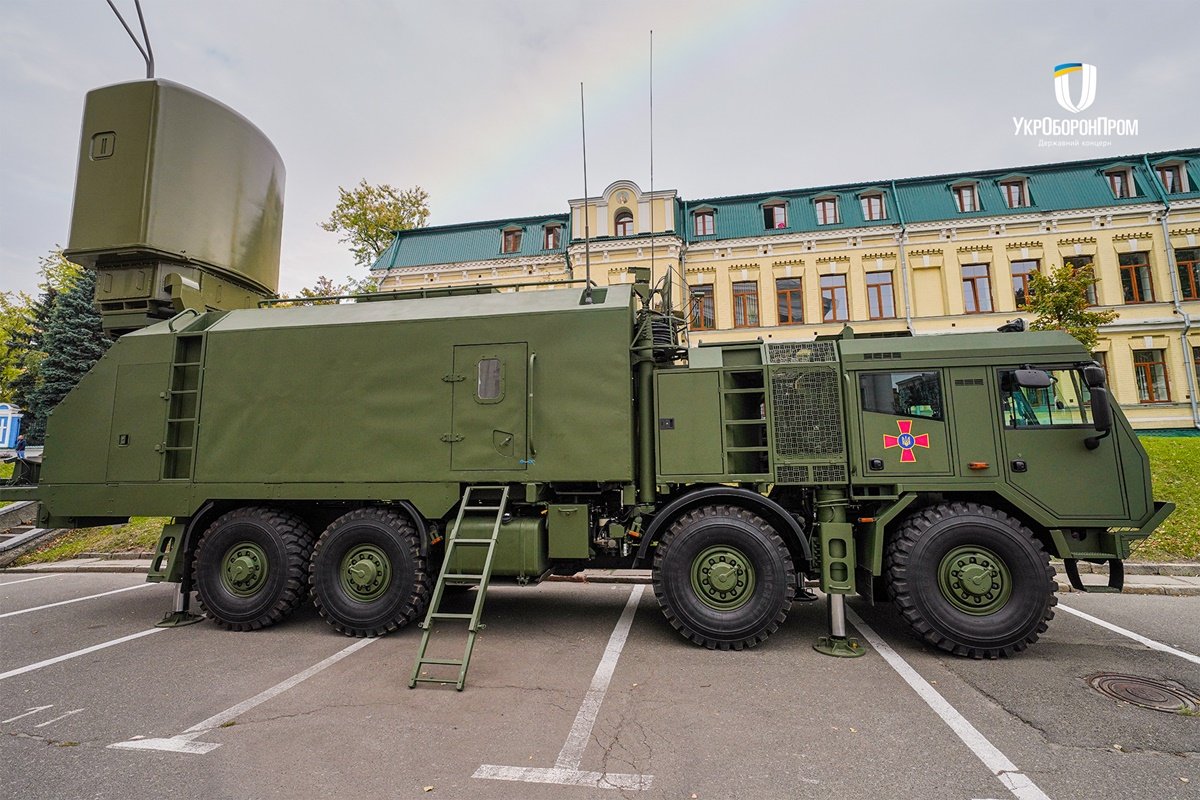 Бачить ціль на відстані 600 км: в Україні провели випробування радіолокаційного комплексу «Мінерал-У» 3