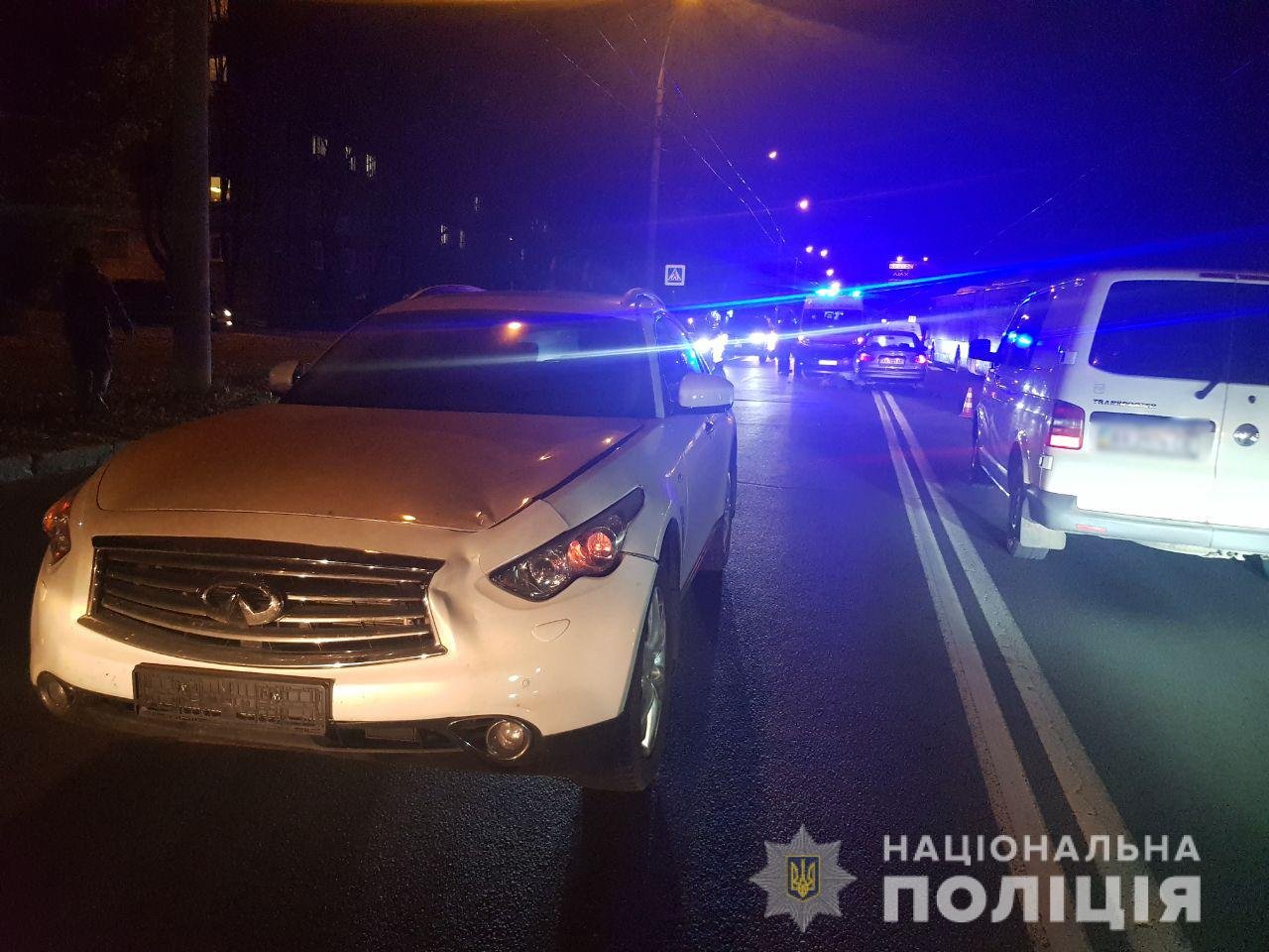 В Харькове девушка за рулём Infiniti насмерть сбила женщину 3