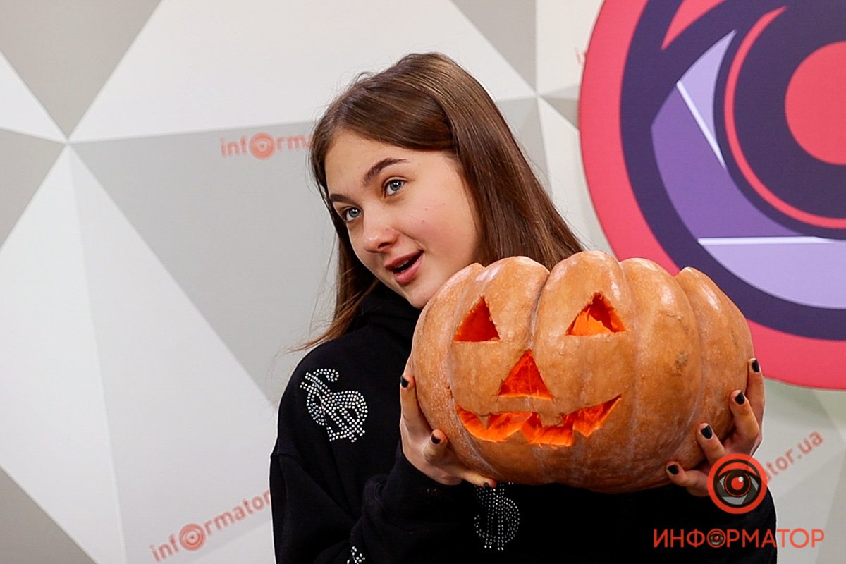 Як вирізати гарбуз на Гелловін 8