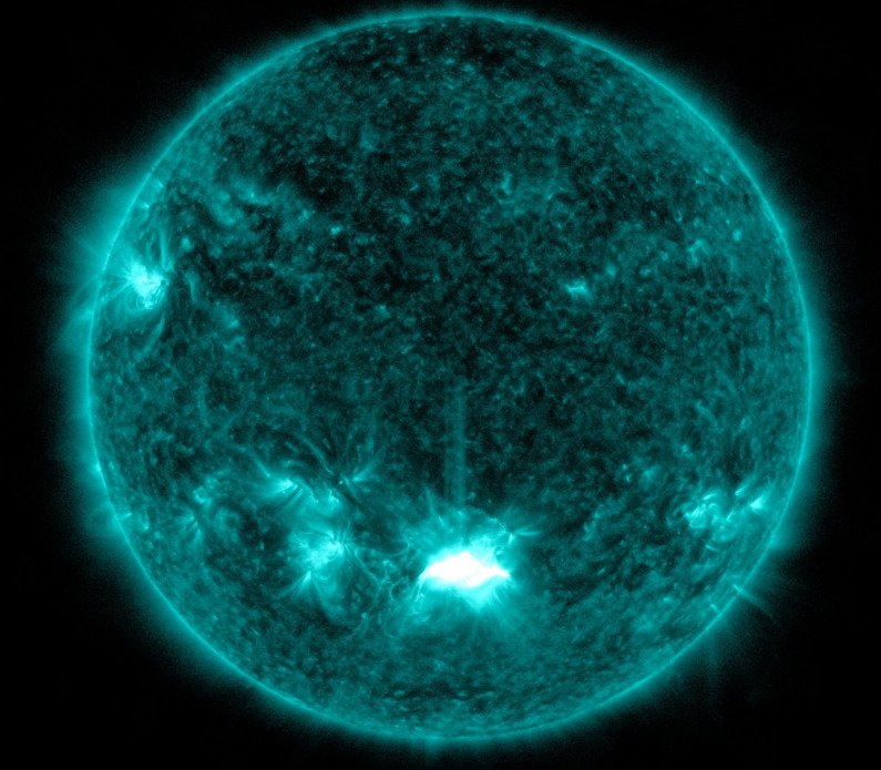 В NASA предупредили о масштабных вспышках на Солнце: могут не работать GPS и мобильная связь 1