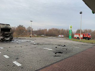 Взрыв на заправке WOG в Харьковской области: продолжают гореть остатки конденсата 1