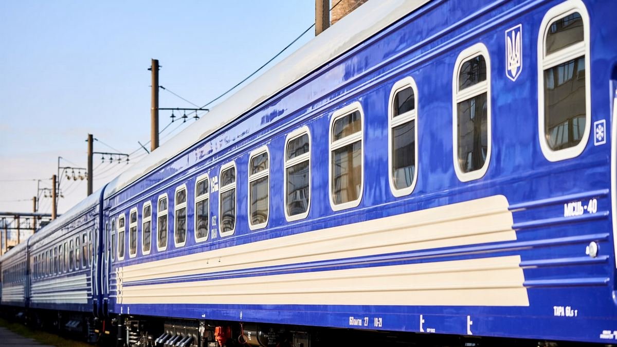 «Укрзалізниця» получила 5 новых купейных вагонов: как они выглядят 7