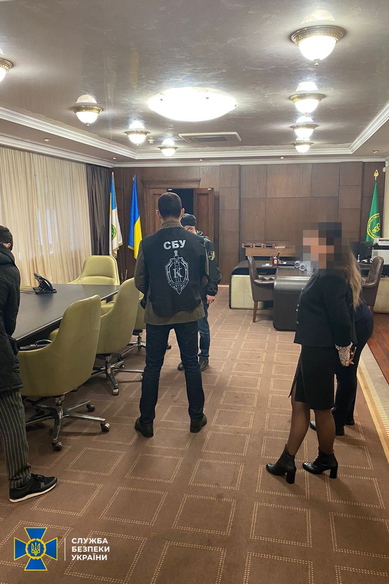 В Украине налоговики прикрывали предприятия, которые не платили налоги: силовики провели обыски по всей стране 2