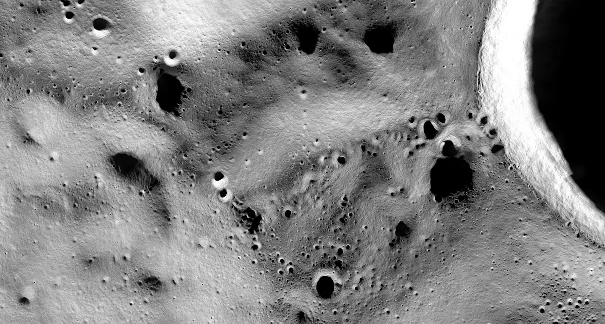 NASA отправит на Луну буровую установку для добычи льда 1