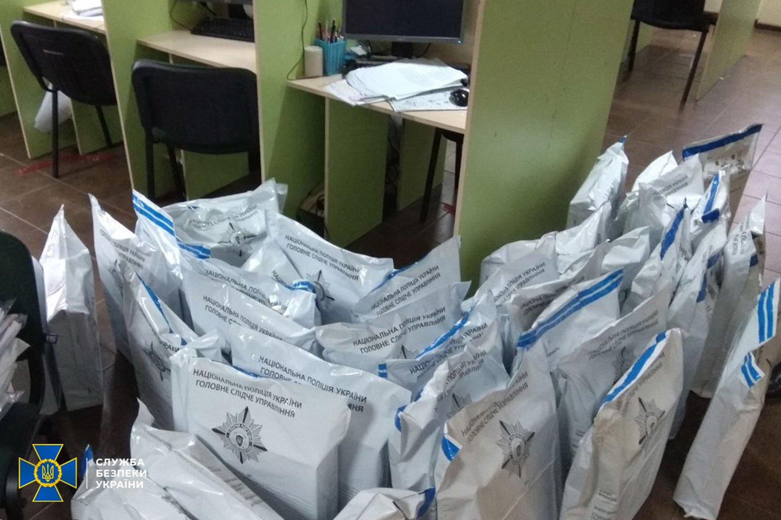 В Україні кол-центри працювали на Держдуму РФ: виконували замовлення пенсійного фонду РФ, телеканалу НТВ+ та банків 3