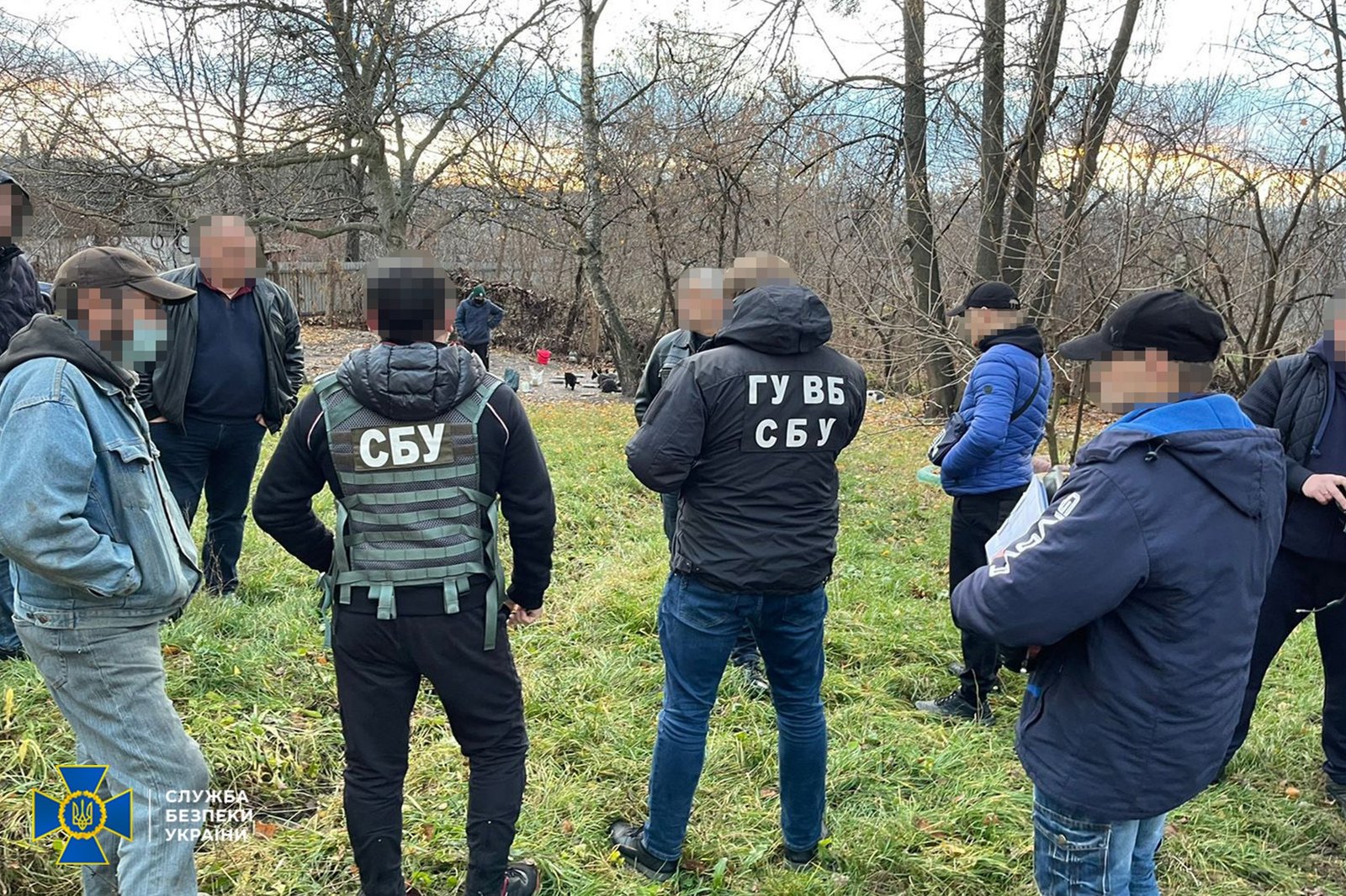 Выдавали себя за сотрудников СБУ: в Сумской области двое мужчин требовали деньги у чиновников и предпринимателей 4