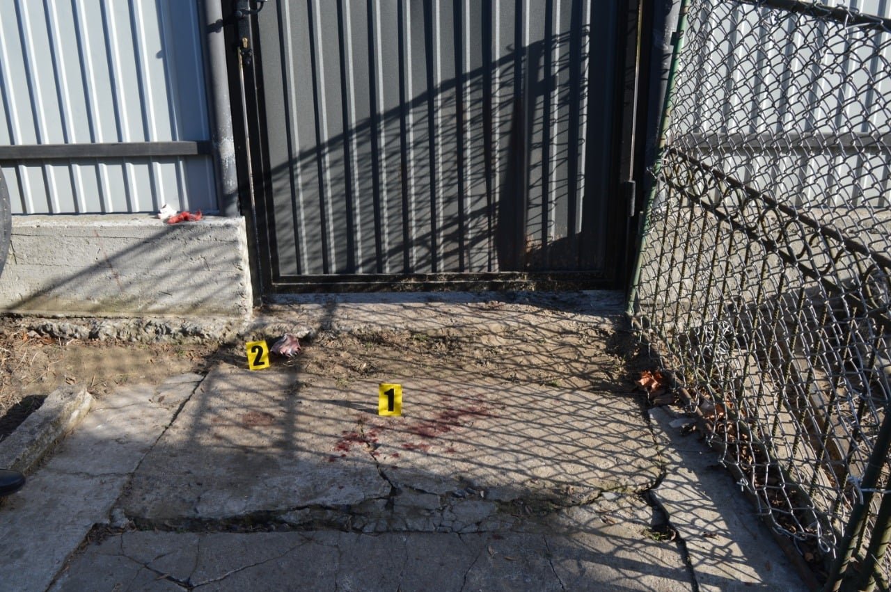 На Закарпатье парень разгромил отель, угнал машину и избил прохожего: он был под действием наркотиков 3