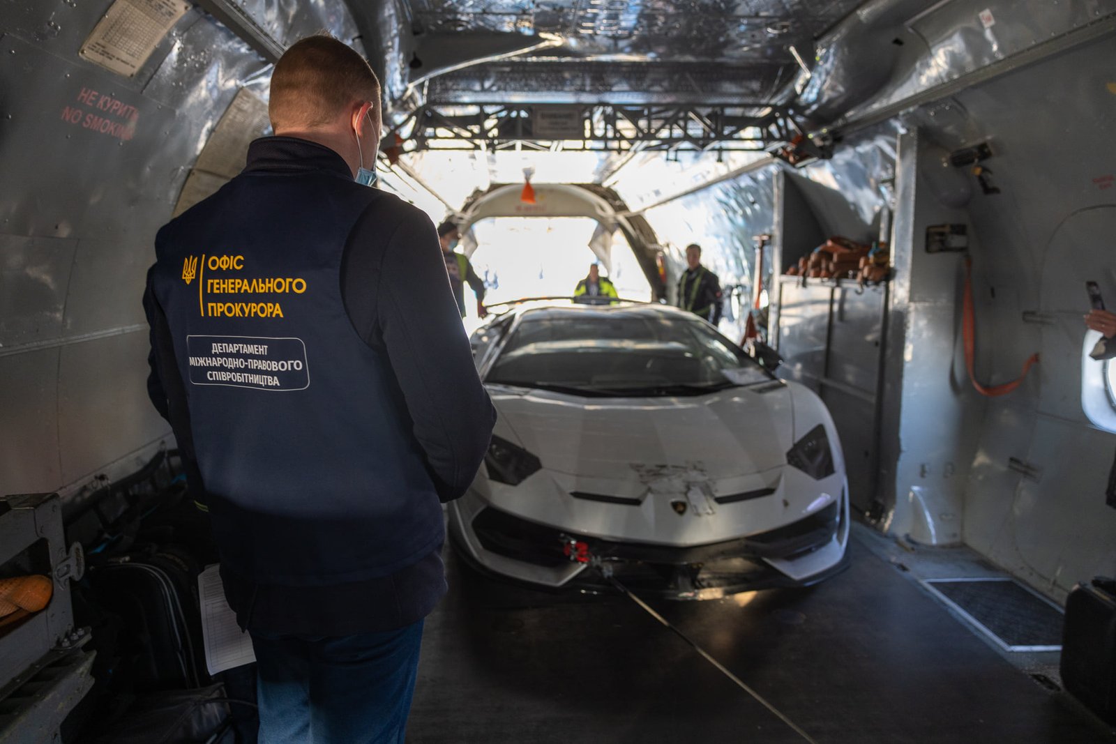 Україна вислала до Німеччини речові докази на 1 мільйон євро: Lamborghini і Rolls Royce проходять у справі про шахрайство 2