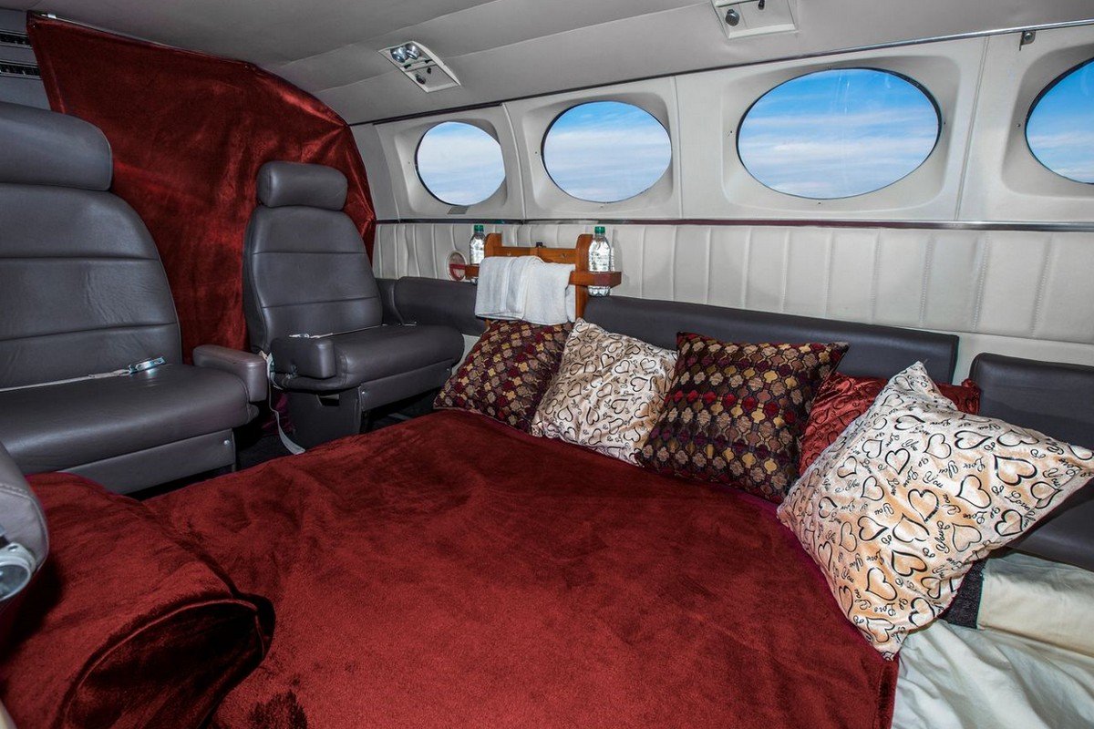 Компанія з Лас-Вегасу запустила спеціальний літак для заняття сексом 2