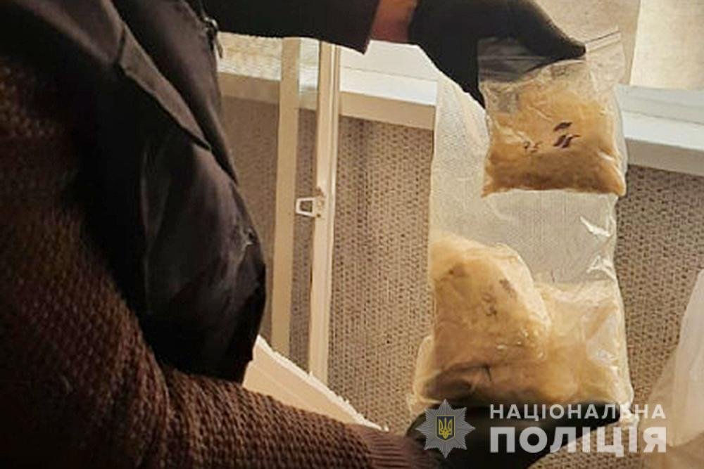 Наркодилерша из Умани продавала наркотики по Украине в детских игрушках 2