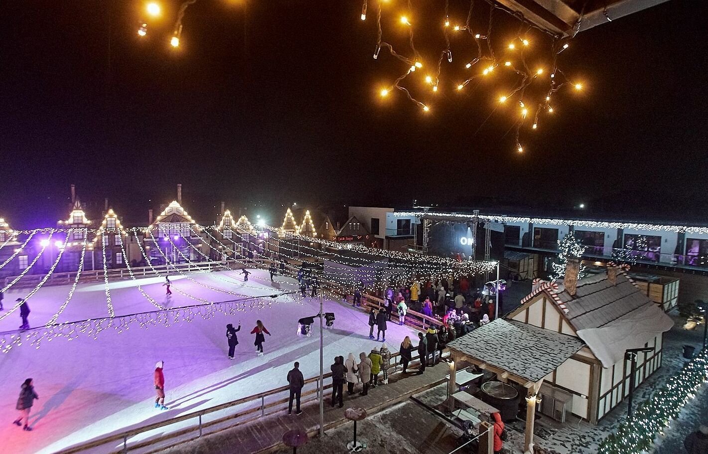 В Киеве открыли локацию зимних развлечений Winter Village в стиле Гарри Поттера 5
