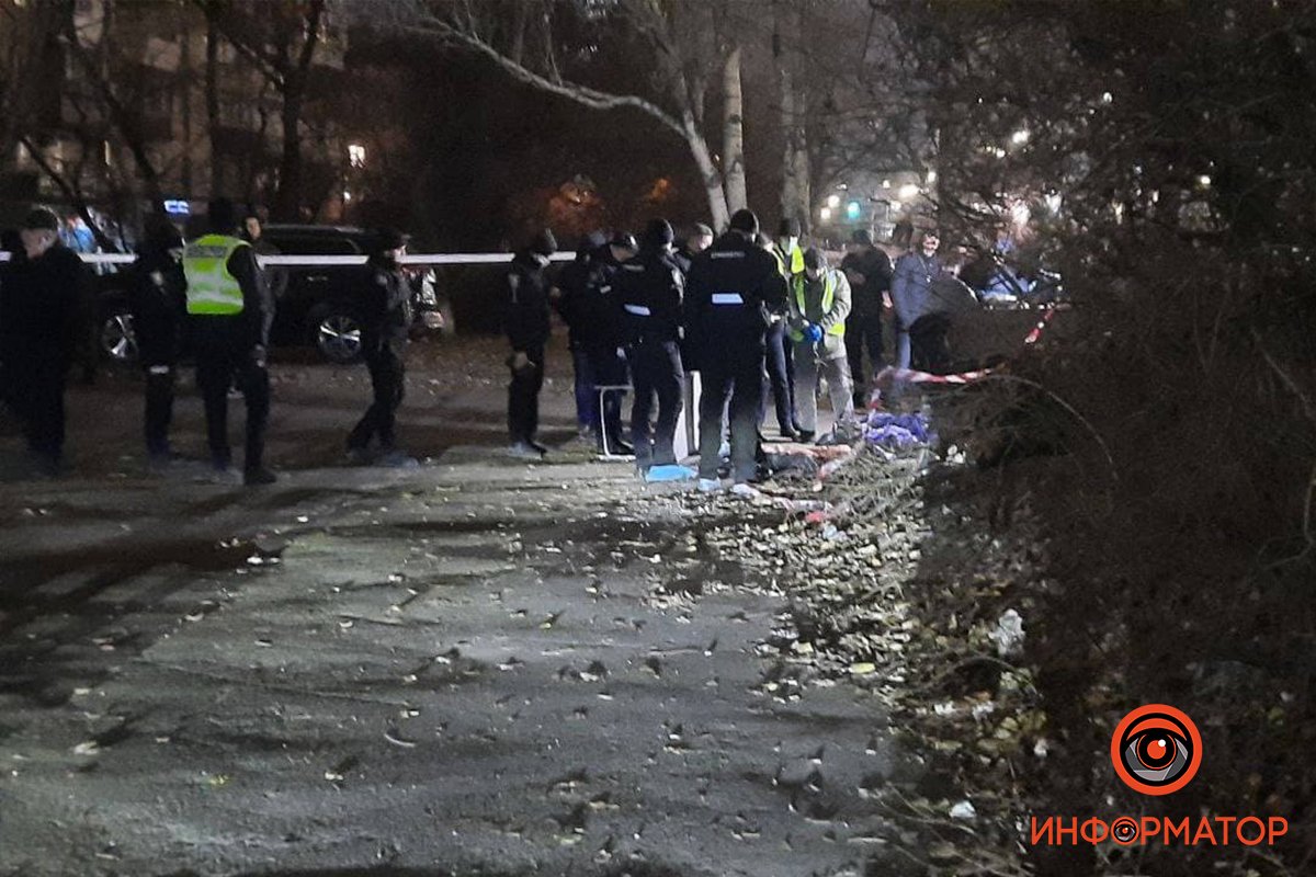 У Києві бездомний знайшов у смітнику дві відрізані людські ноги 1