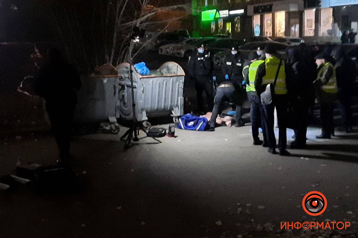 У Києві бездомний знайшов у смітнику дві відрізані людські ноги 2