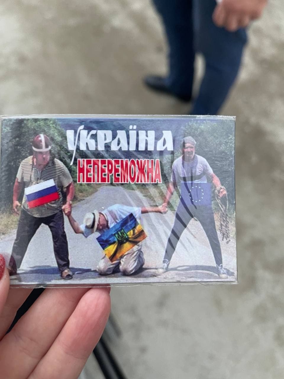 В Одесі у тирі відвідувачам роздавали антиукраїнські сувеніри 1