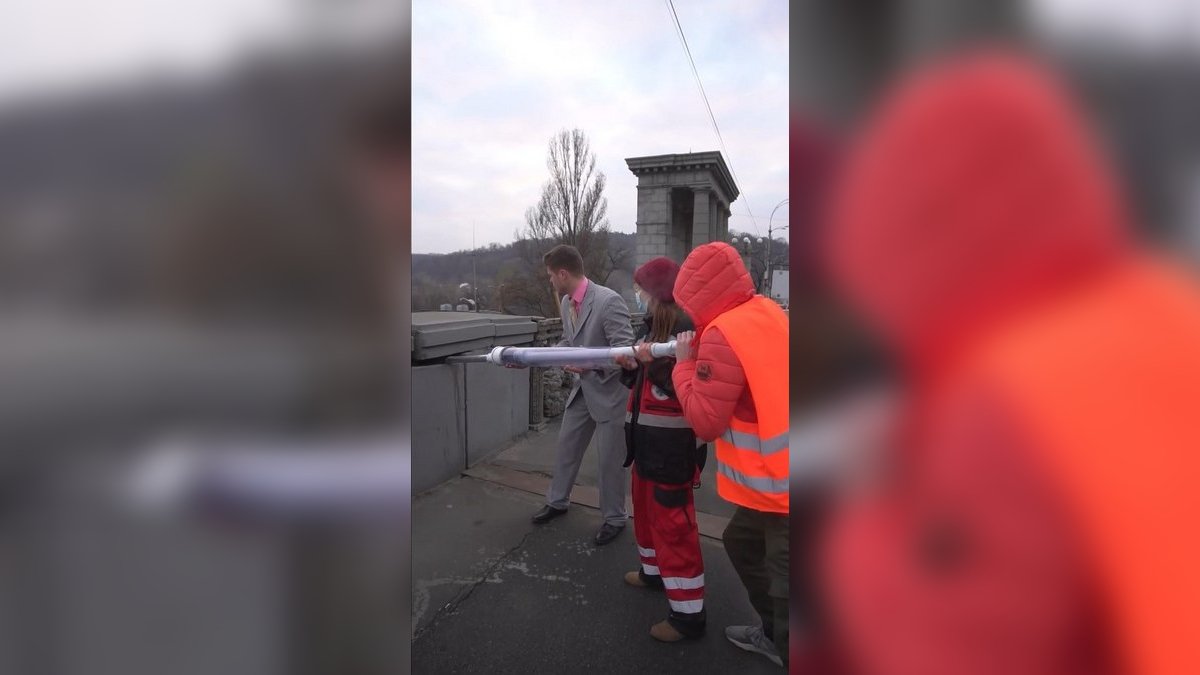 В Киеве "вакцинировали" мост Патона В Киеве "вакцинировали" мост Патона