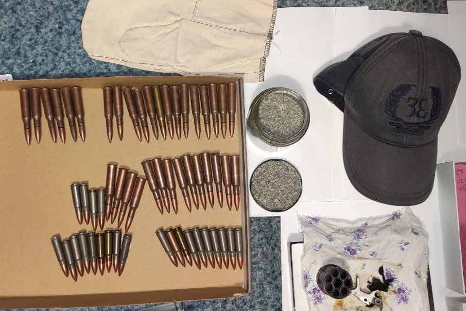 В Киевской области задержан мужчина, который стрелял в семью: что нашли у него дома во время обыска 6