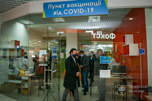 Уколоться можно и в ТРЦ