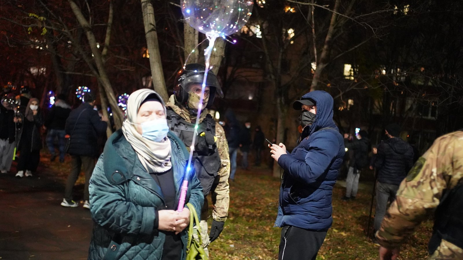 В окупованому Криму затримали понад 30 активістів, які прийшли зустрічати звільненого з ізолятора адвоката 2