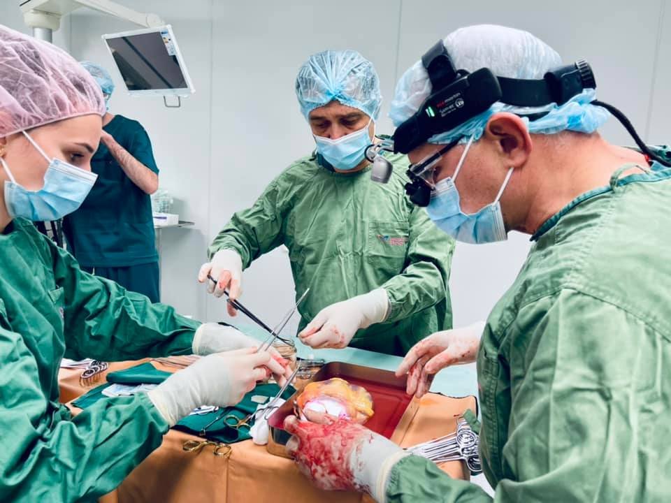 В Україні вперше пацієнту одночасно пересадили серце та нирку 6