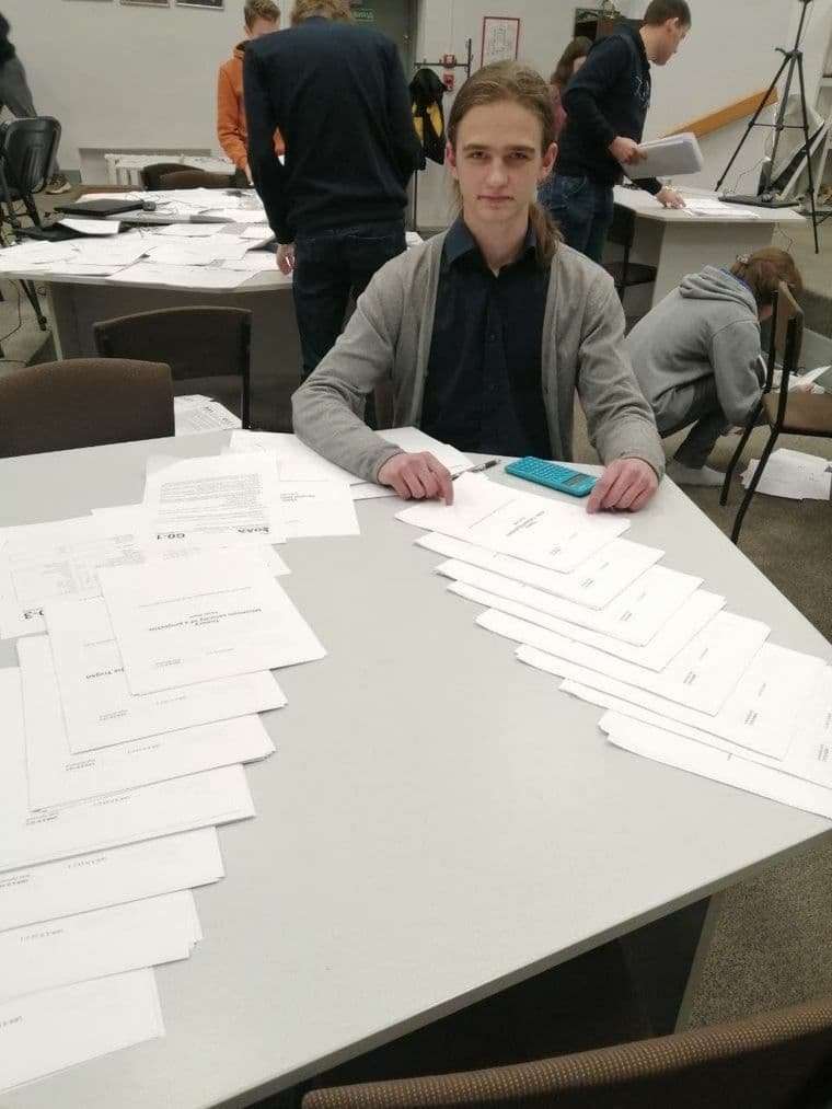 Школьники из Украины завоевали 9 медалей на Международной олимпиаде по астрономии и астрофизике 2