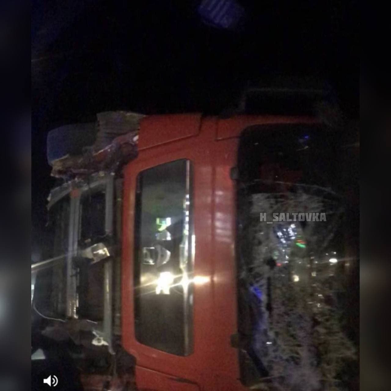В Харькове фура раздавила такси, в котором ехали бабушка с ребёнком 9