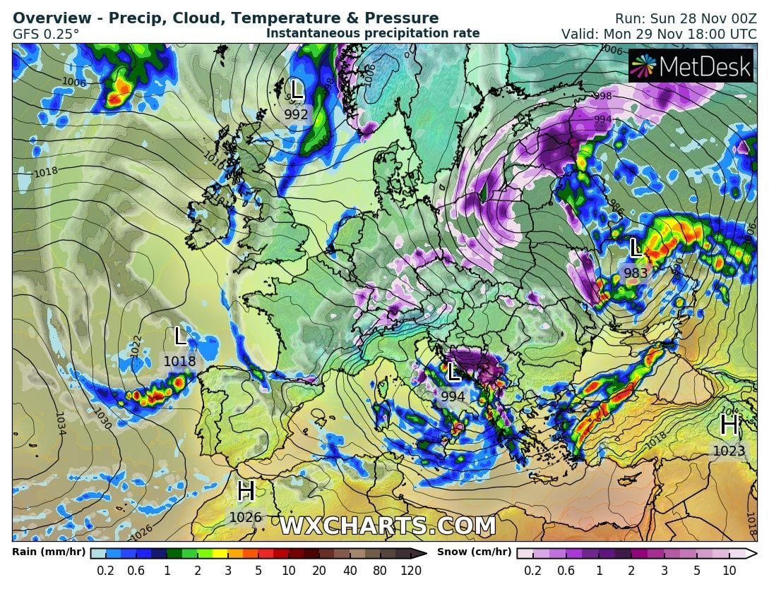 Сильный ветер и снег с дождём: в Украину идёт циклон Benedikt 2