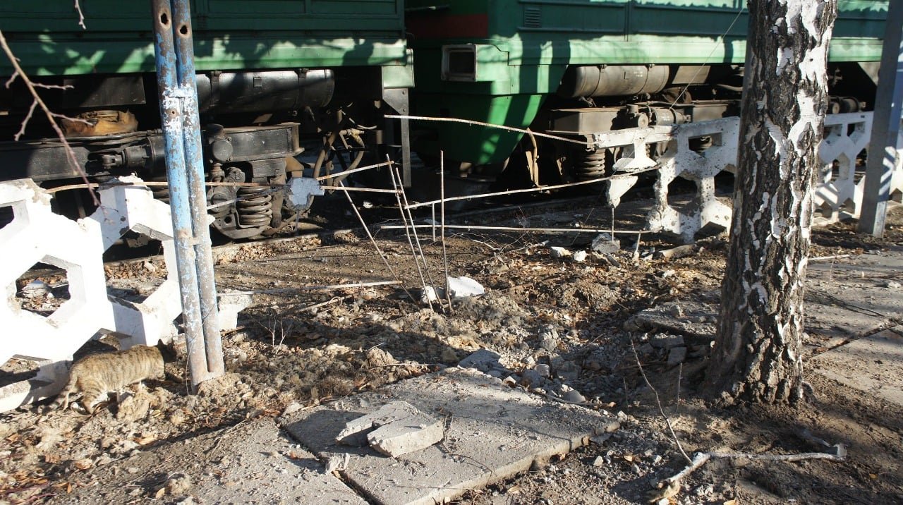 У штабі ООС показали пошкоджені обстрілами окупантів будинки у Станиці Луганській 4