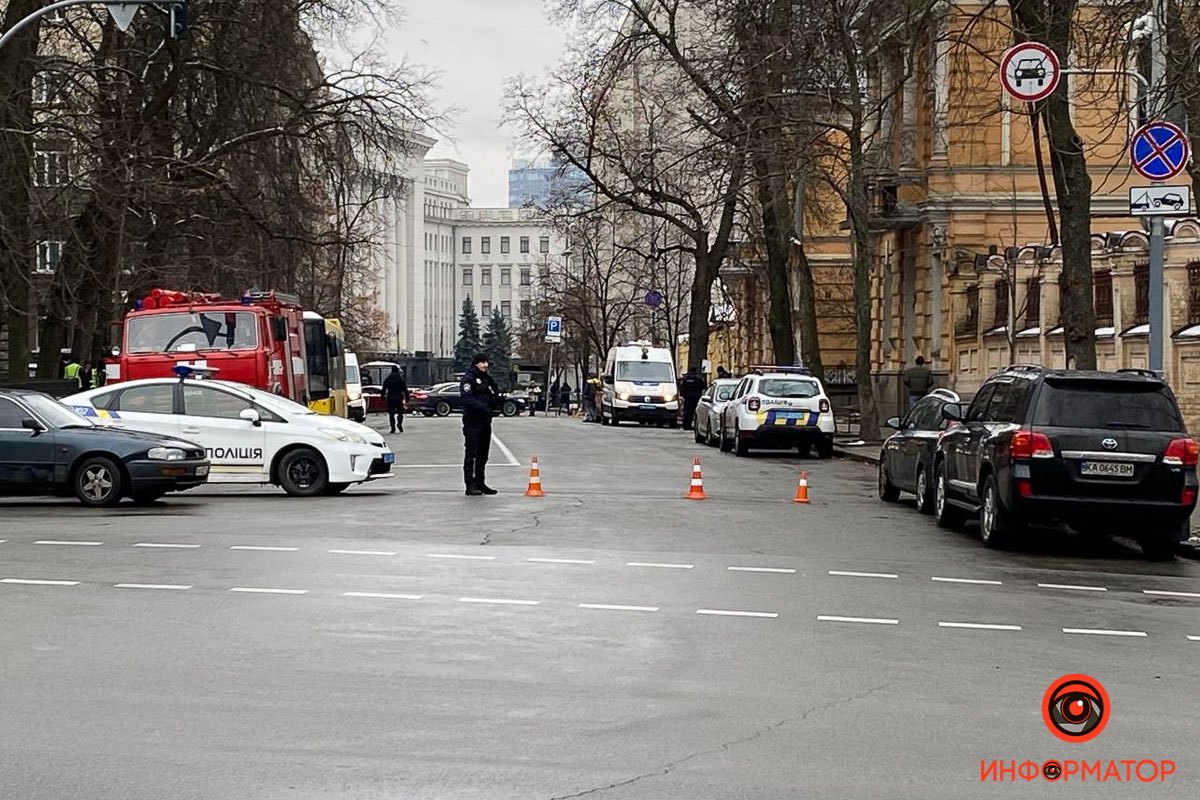 Перекрытые дороги и толпы полиции: как в центре Киева готовятся к «госперевороту» 6