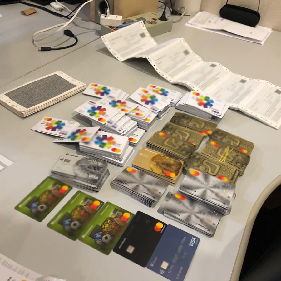 В Киеве накрыли ботоферму антивакцинаторов 3