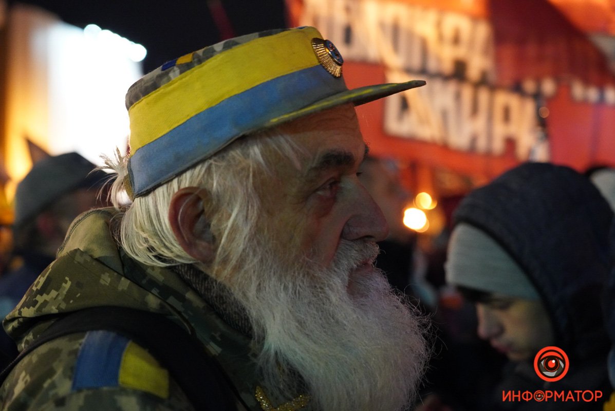 Тысячи людей митингуют на Майдане в Киеве. Хроника событий 10