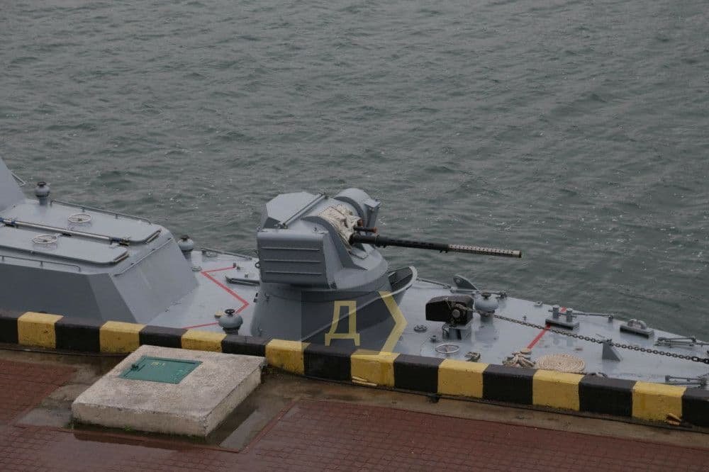На Морвокзалі в Одесі пришвартувалися два нові патрульні катери ВМС 2