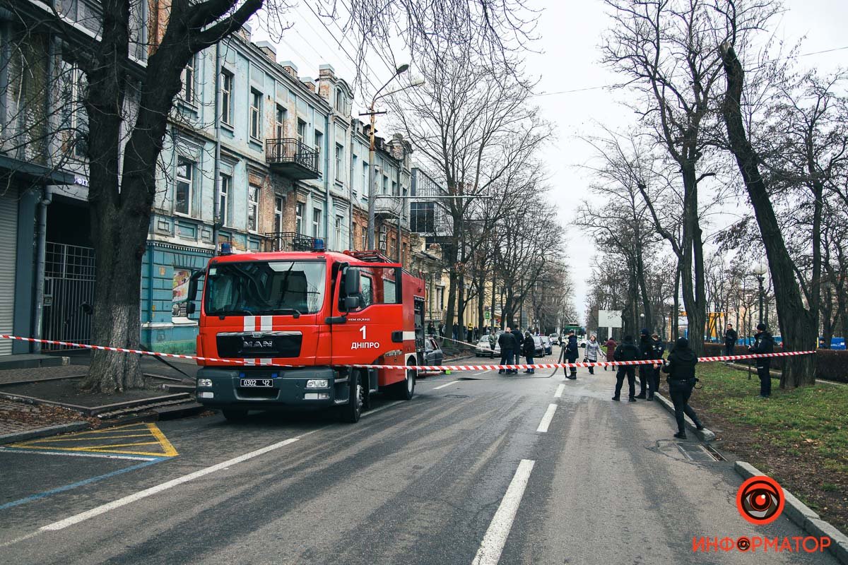 Все детали устанавливаются Все детали устанавливаются