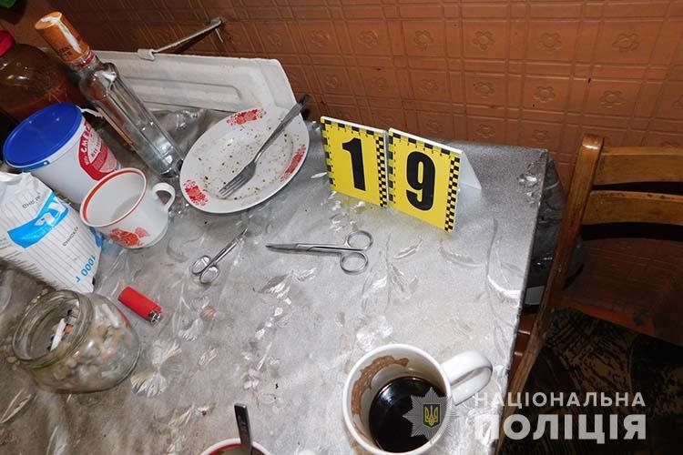 В Тернополе парень зарезал девушку и выкинул её тело с балкона 2