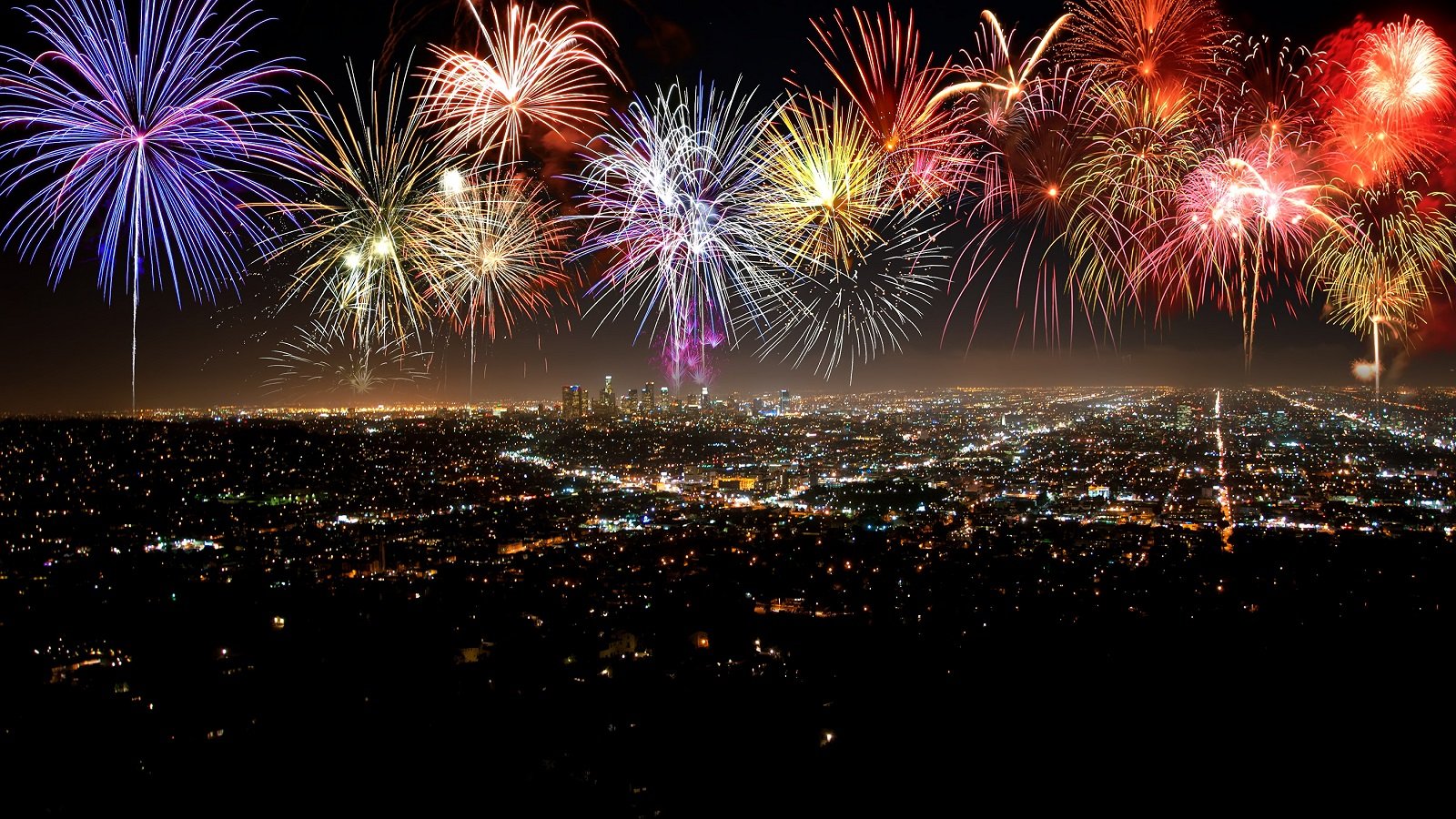 Novogodnie salyuty Новогодние салюты