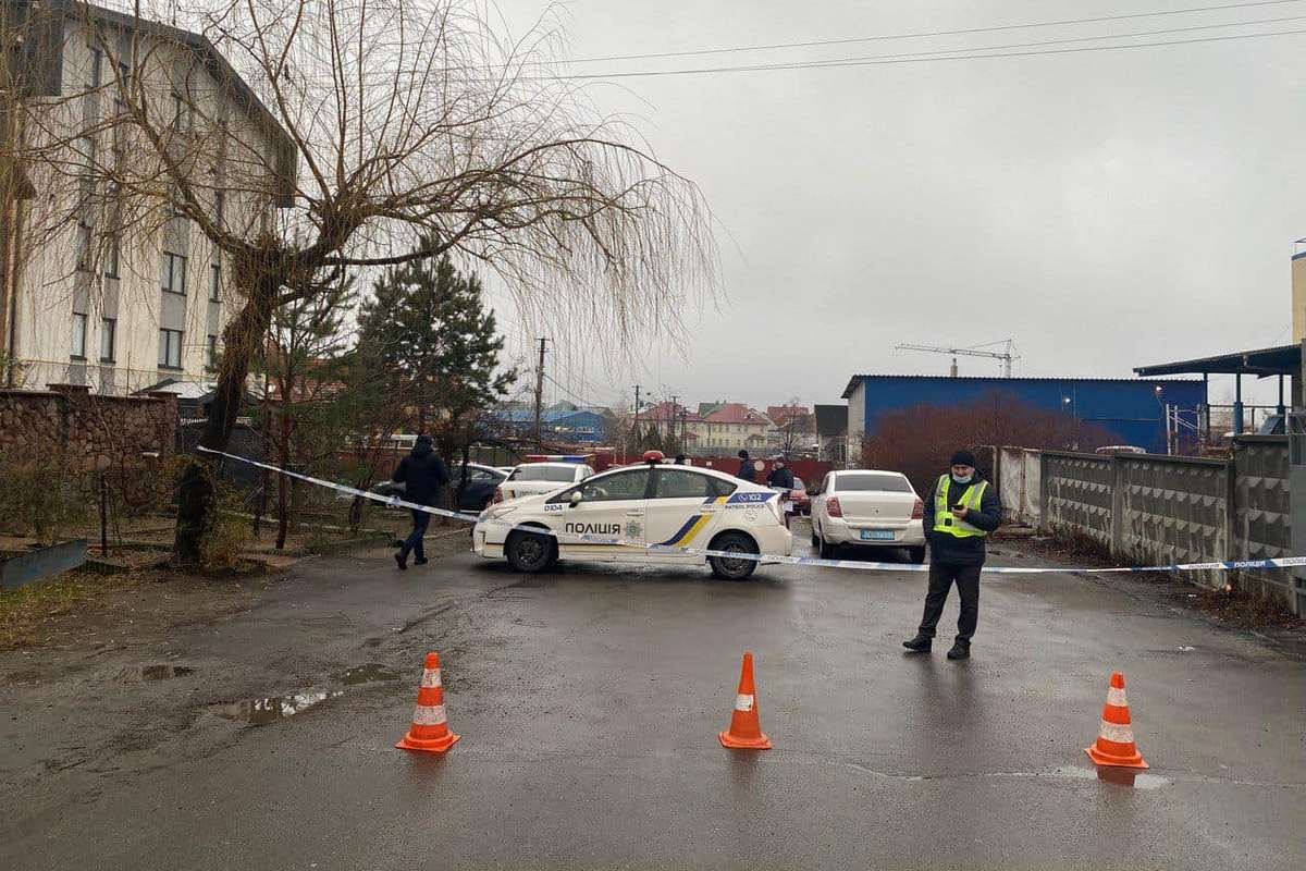 Квартиру, в которой забаррикадировался мужчина, брали штурмом