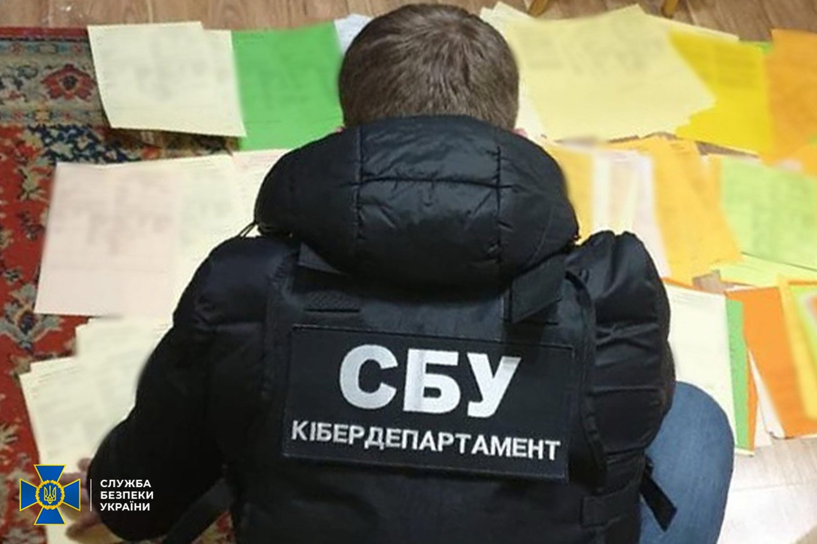 В Киеве накрыли самую крупную в Украине сеть по выдаче фейковых COVID-сертификатов 5